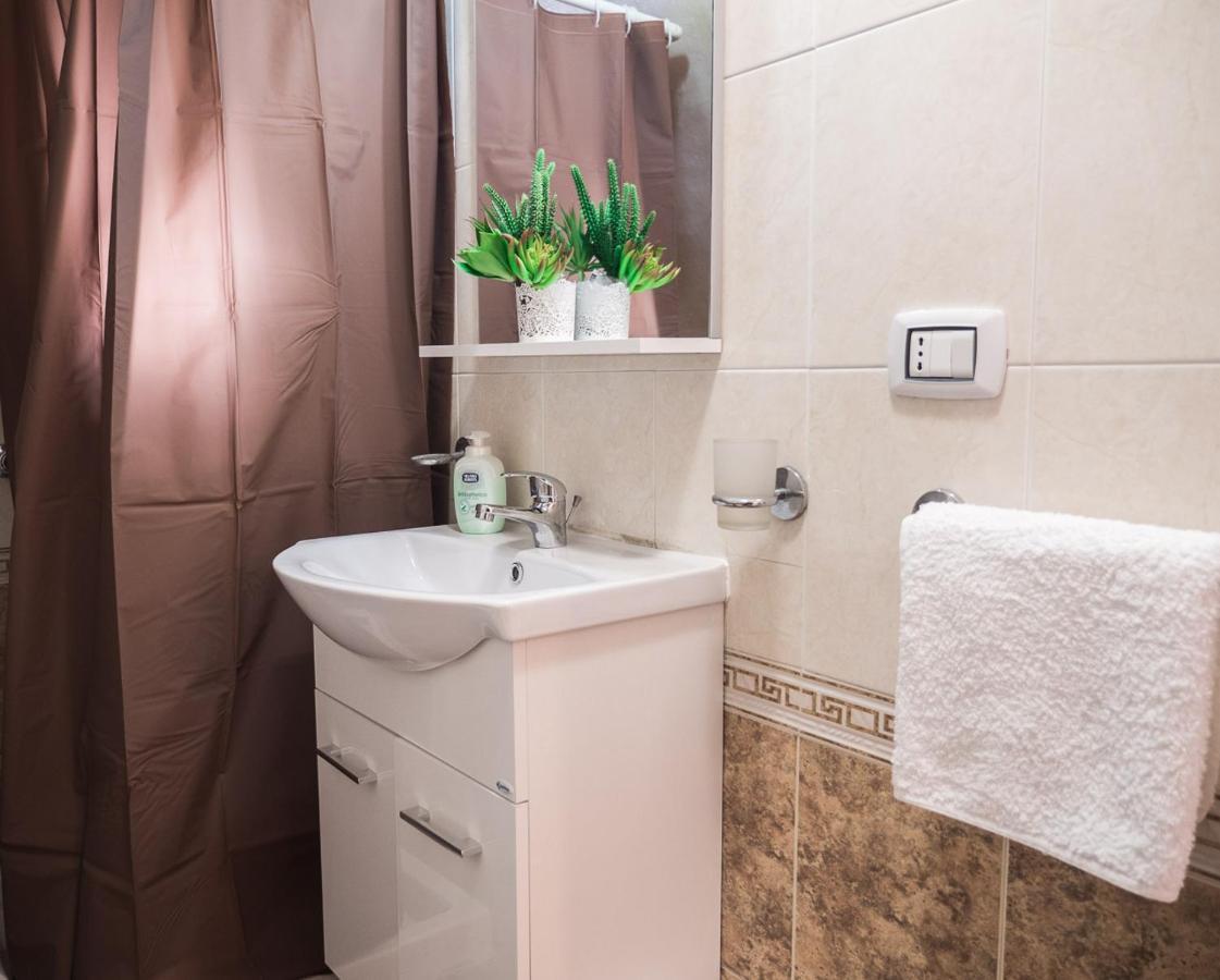 Apartamento Chiaia Premium Flat, Naples Center, Near Seaside Exterior foto